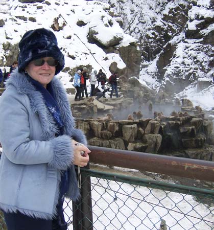 SnowMonkeys005